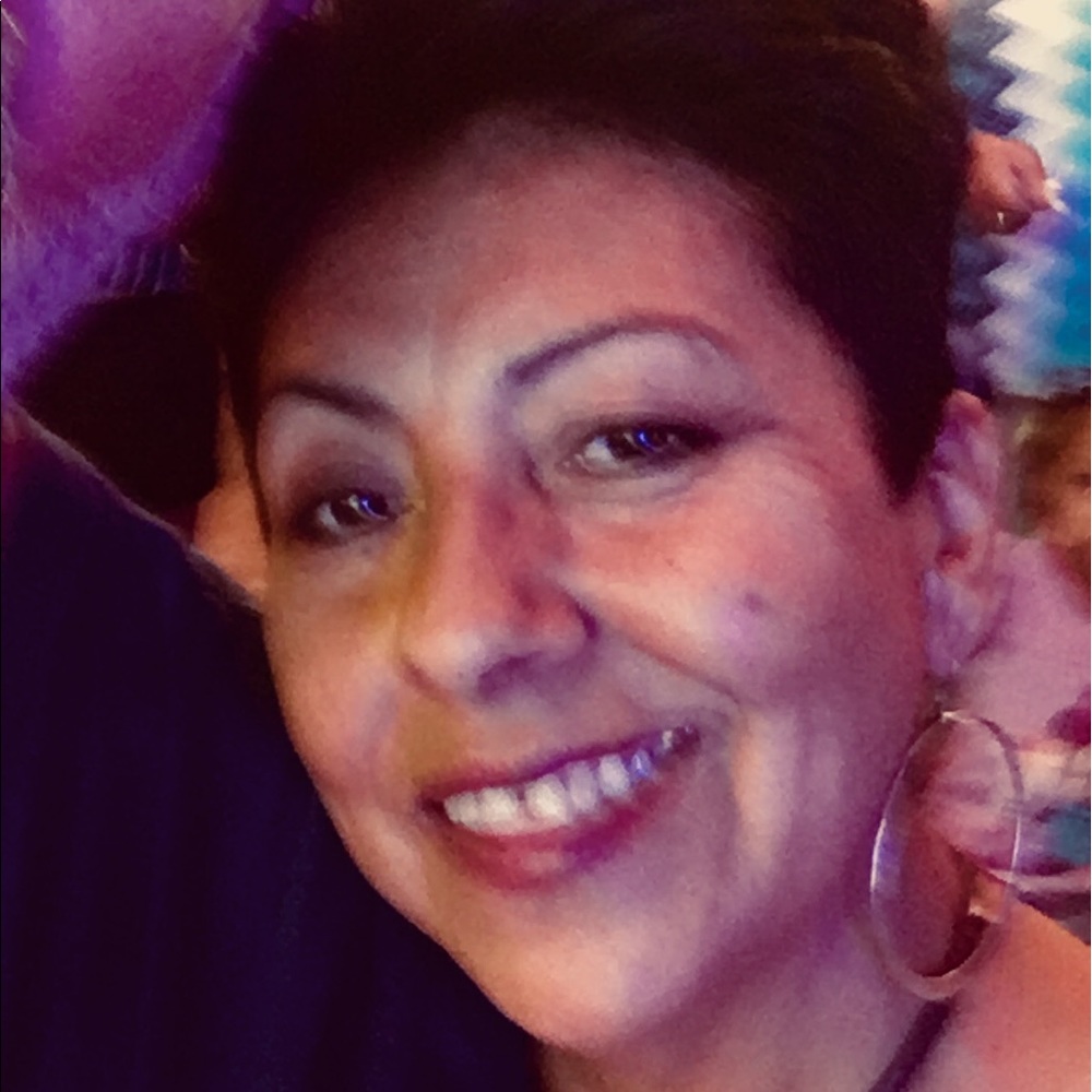 Meet your Posher, Teresa